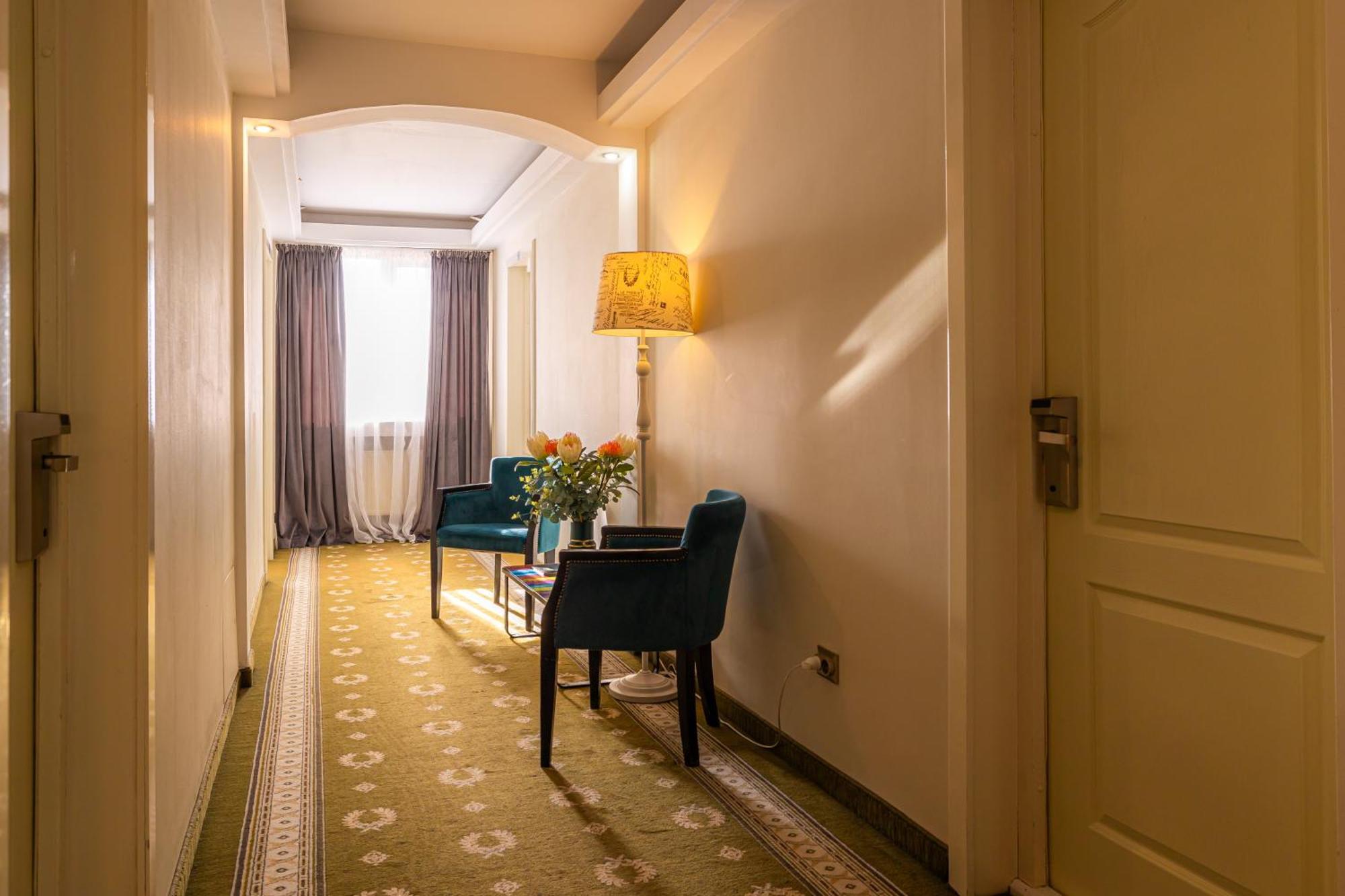 Hotel Brilliant Meses Zalău Exteriér fotografie