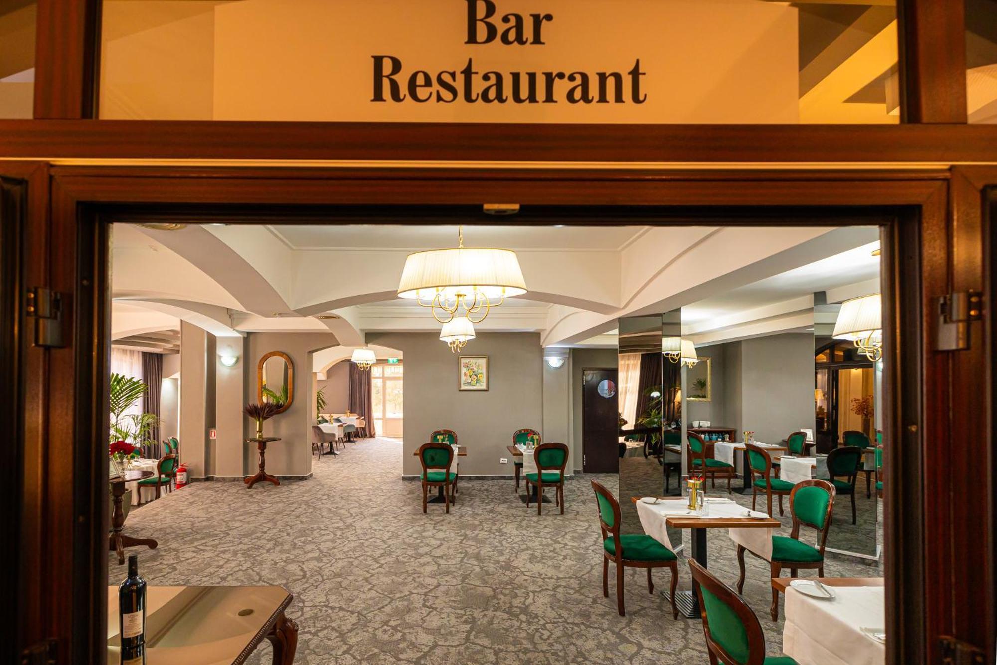 Hotel Brilliant Meses Zalău Exteriér fotografie