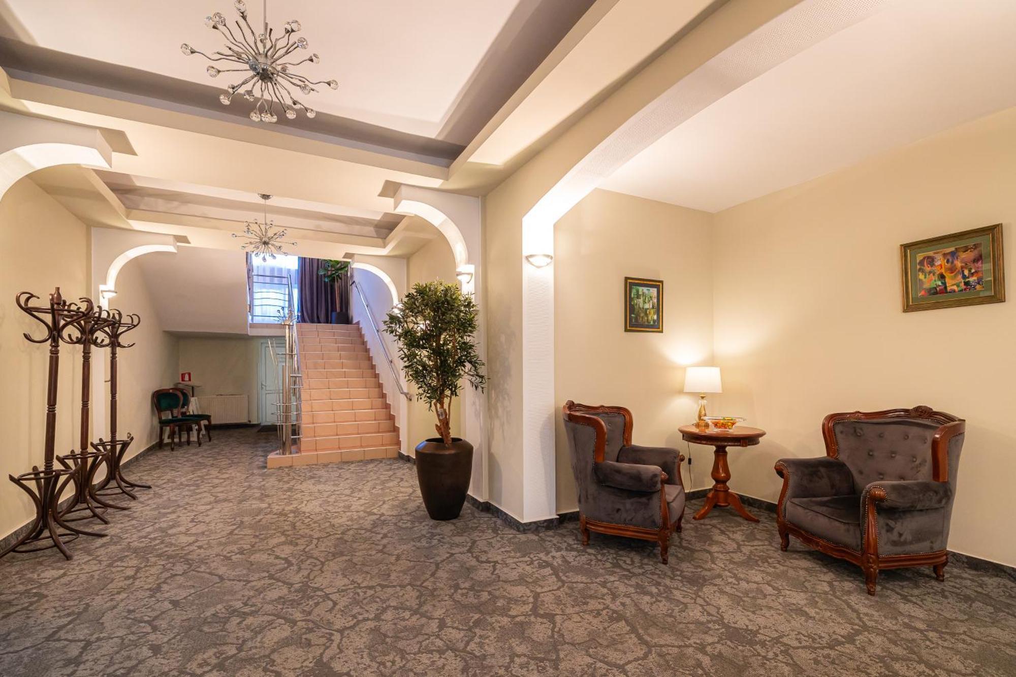 Hotel Brilliant Meses Zalău Exteriér fotografie