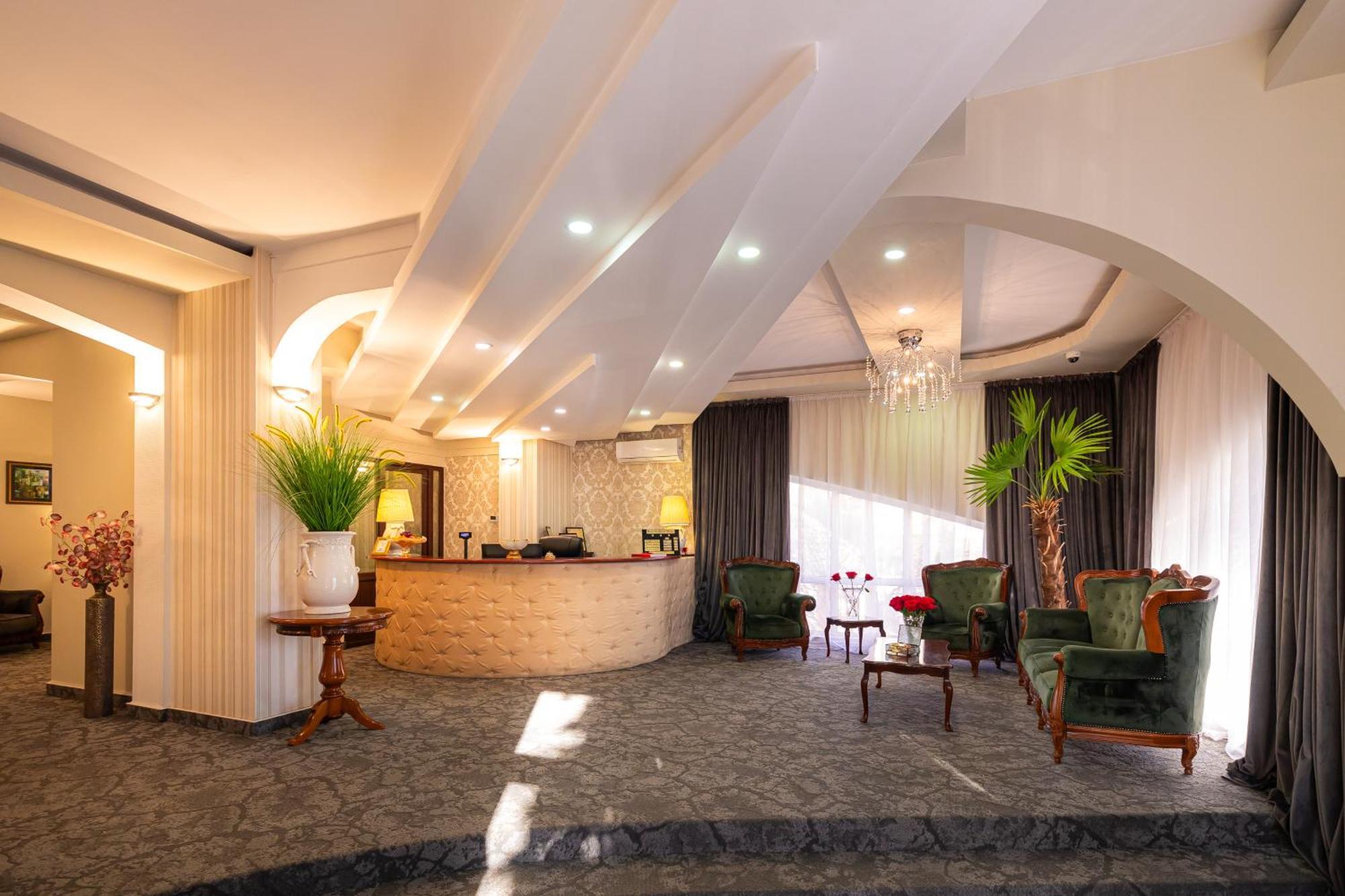 Hotel Brilliant Meses Zalău Exteriér fotografie