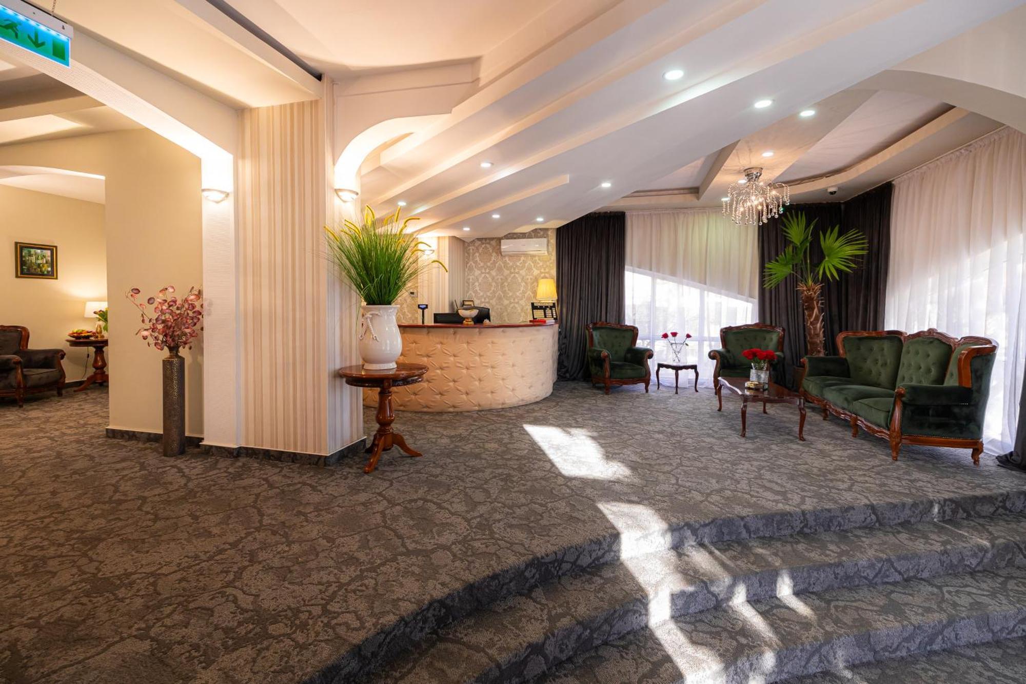 Hotel Brilliant Meses Zalău Exteriér fotografie